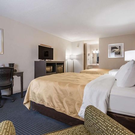 Quality Inn Little Creek Virginia Beach Exterior photo