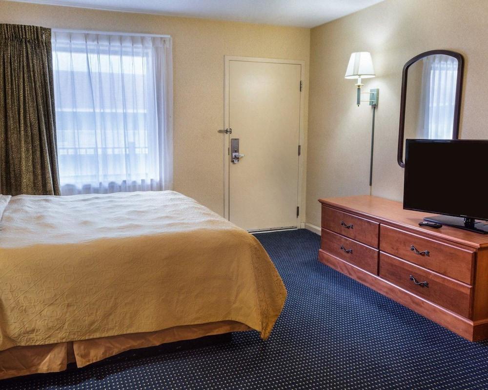Quality Inn Little Creek Virginia Beach Exterior photo