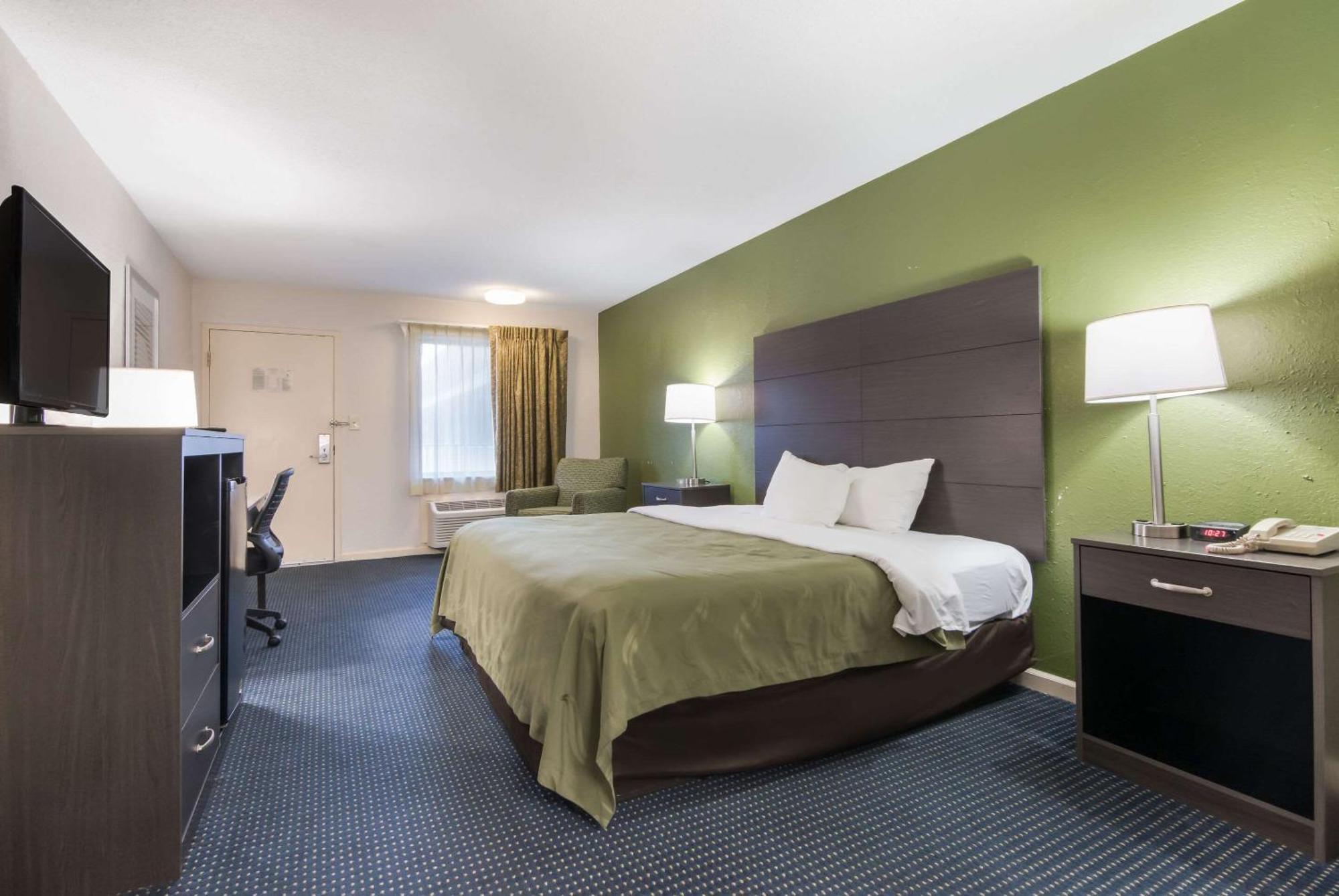 Quality Inn Little Creek Virginia Beach Exterior photo