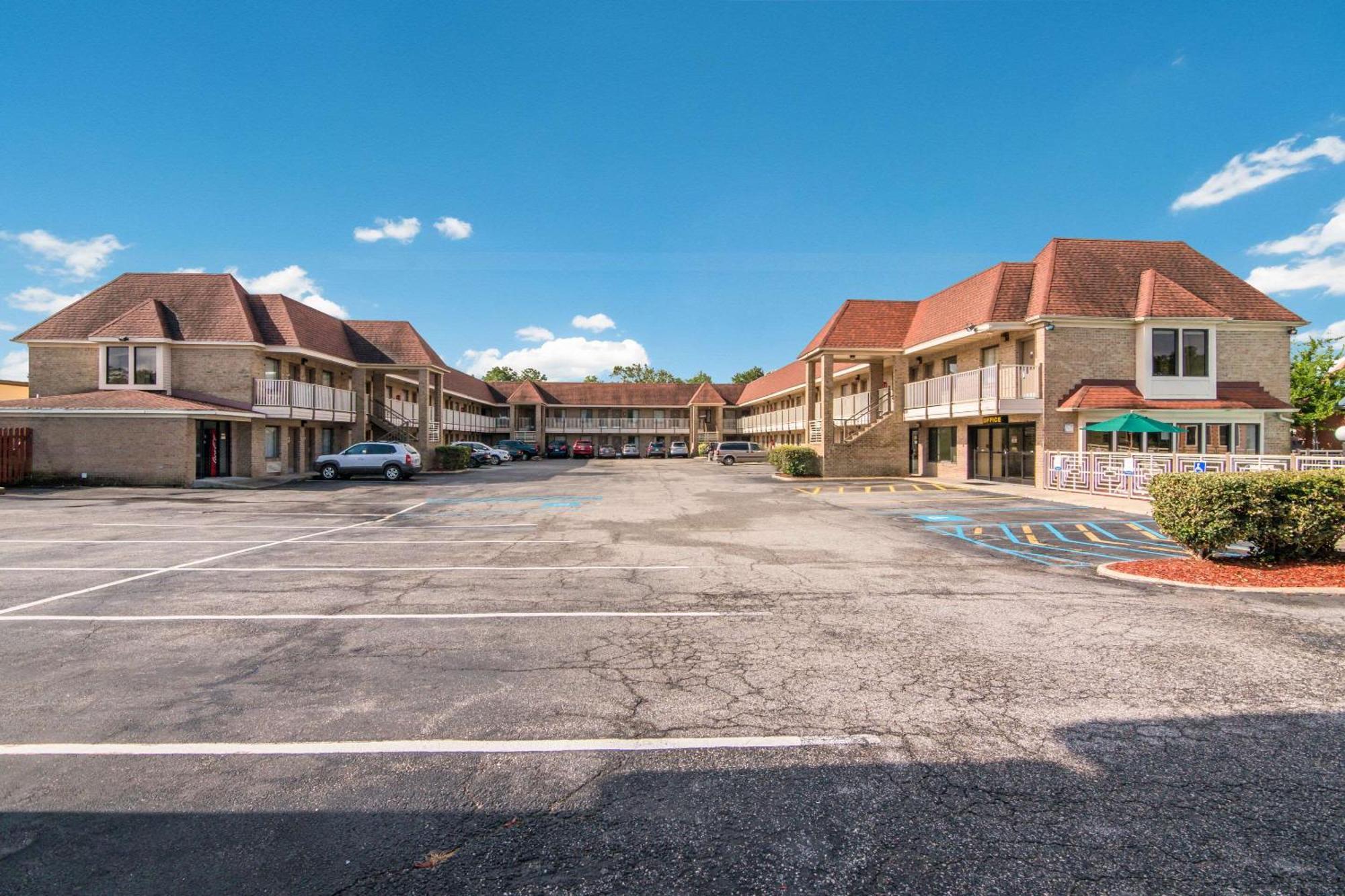 Quality Inn Little Creek Virginia Beach Exterior photo