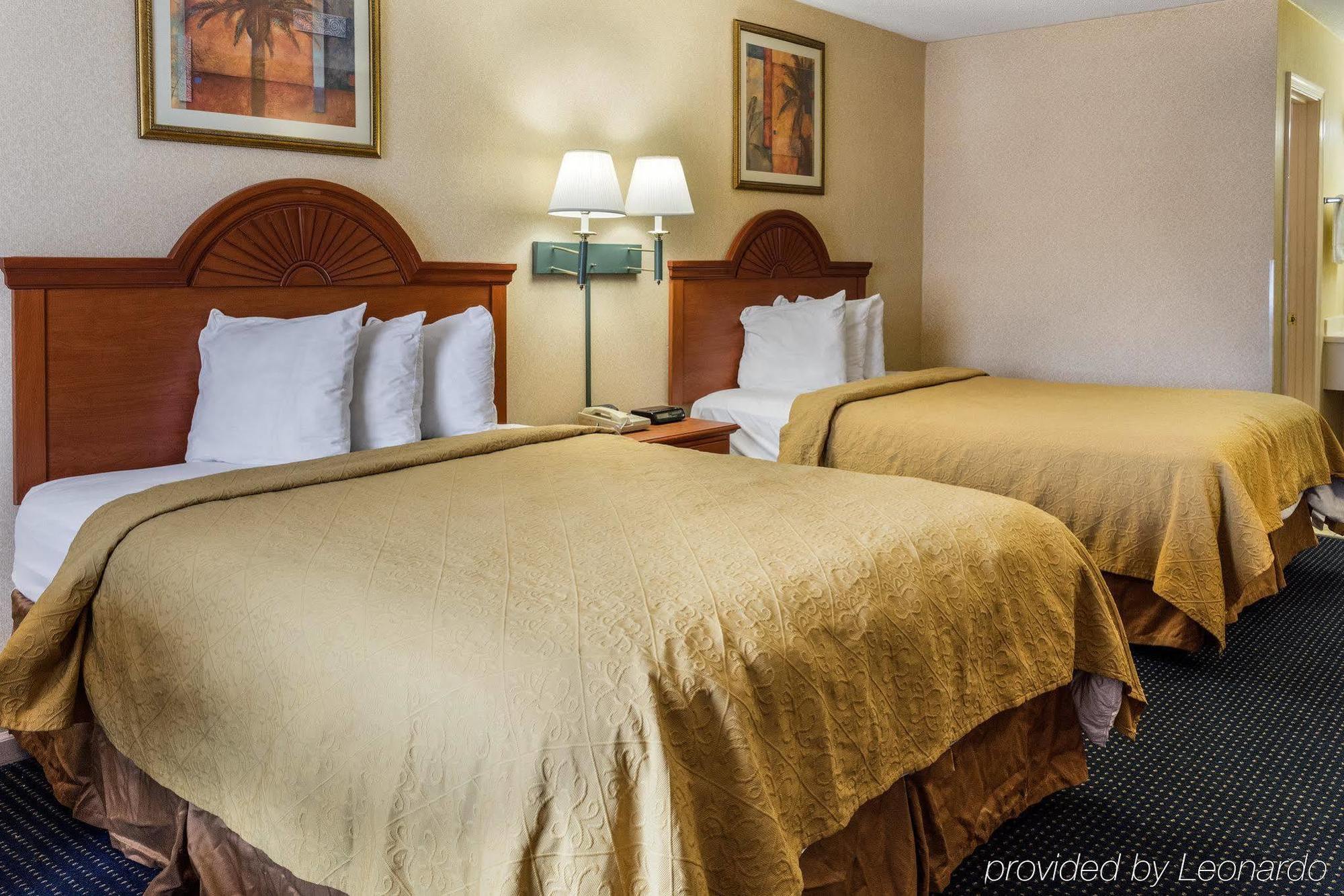 Quality Inn Little Creek Virginia Beach Exterior photo